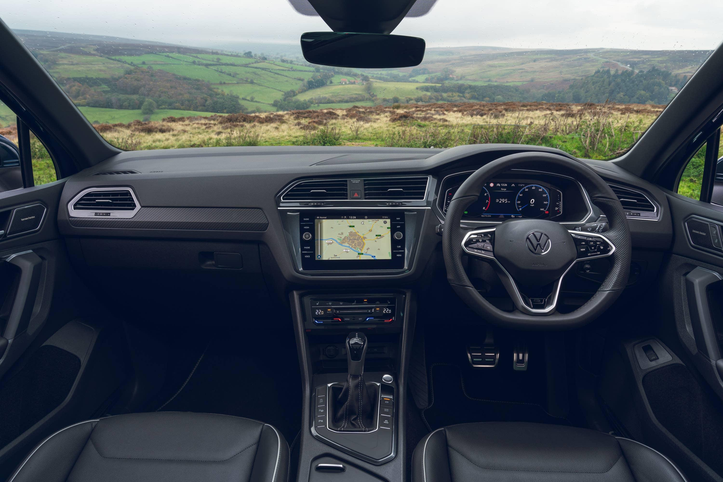 VW Tiguan interior